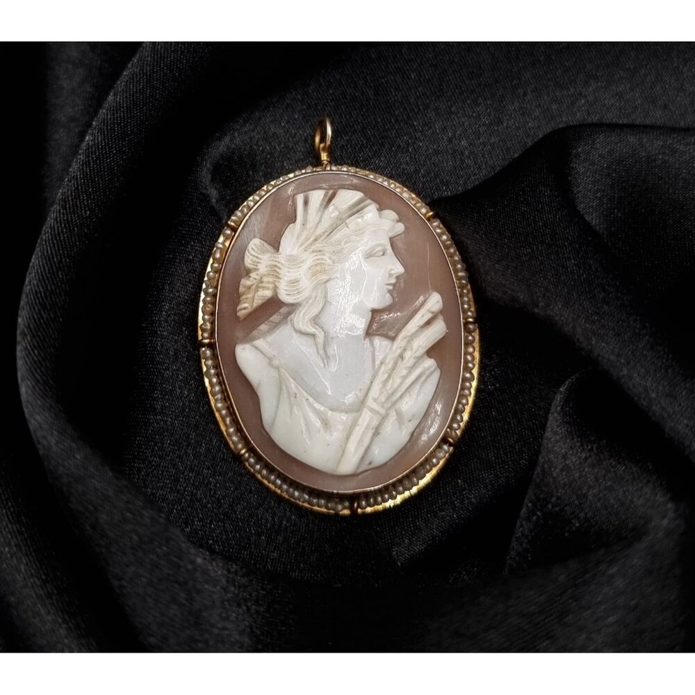 Antique 10K Solid Gold Oval Cameo Brooch Pendant With Intricate Lady Portrait De